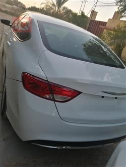 کرایسلەر 200